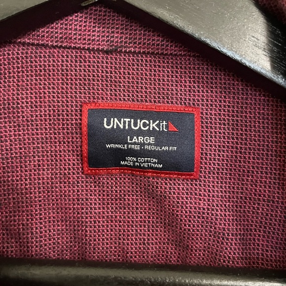 UNTUCK IT Large  Light Flannel Button Downs. 100% Cotton. - Picture 3 of 3